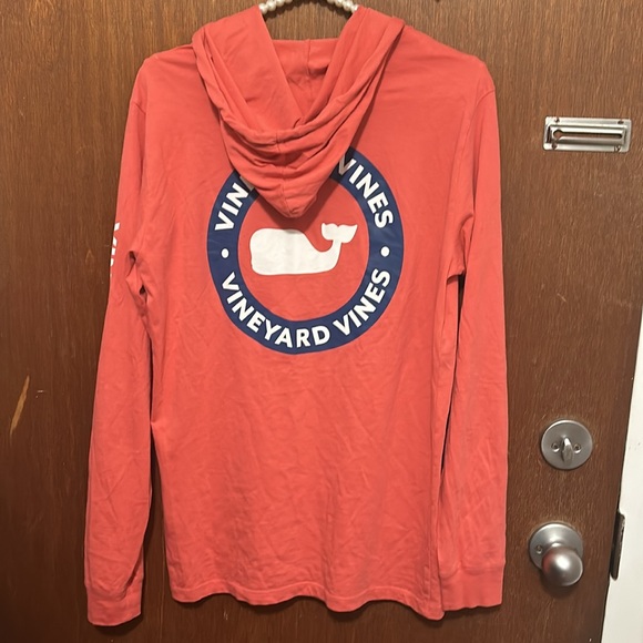 NWOT Vineyard Vines Long Sleeve Graphic Hoodie - Picture 6 of 6